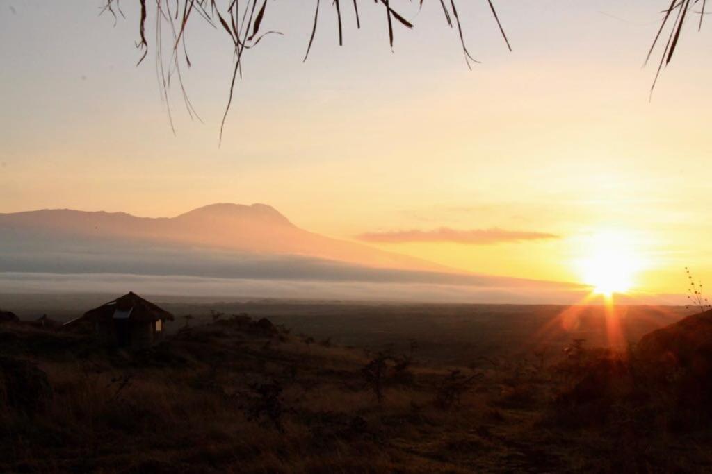 Osiligilai Maasai Lodge Sanya Juu 외부 사진